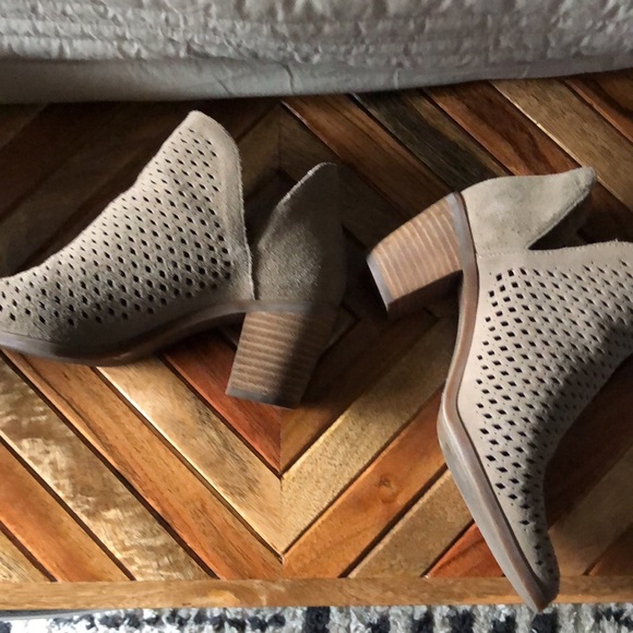 Lucky brand booties - Picture 5 of 8